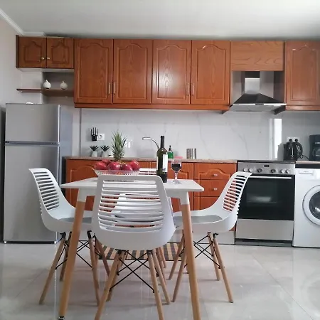 Sunrise 2 Apartment Souda