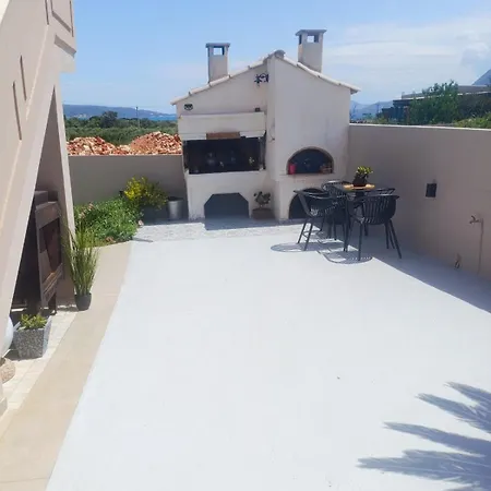 Sunrise 2 Apartment Souda
